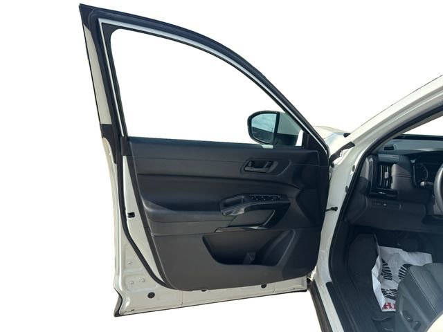 Used 2023 Nissan Pathfinder SV FWD image 9