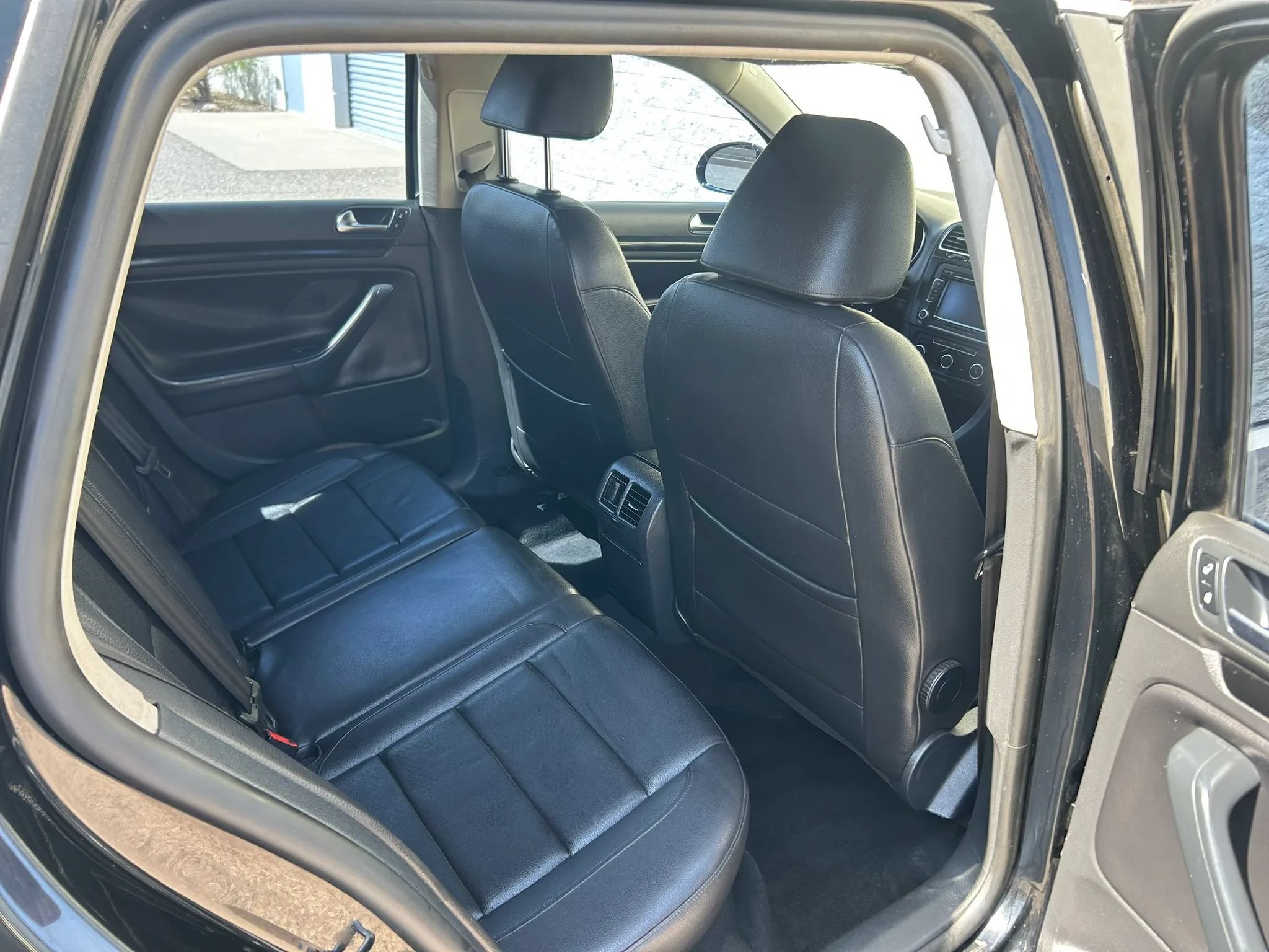 Used 2012 Volkswagen Jetta TDI FWD image 16