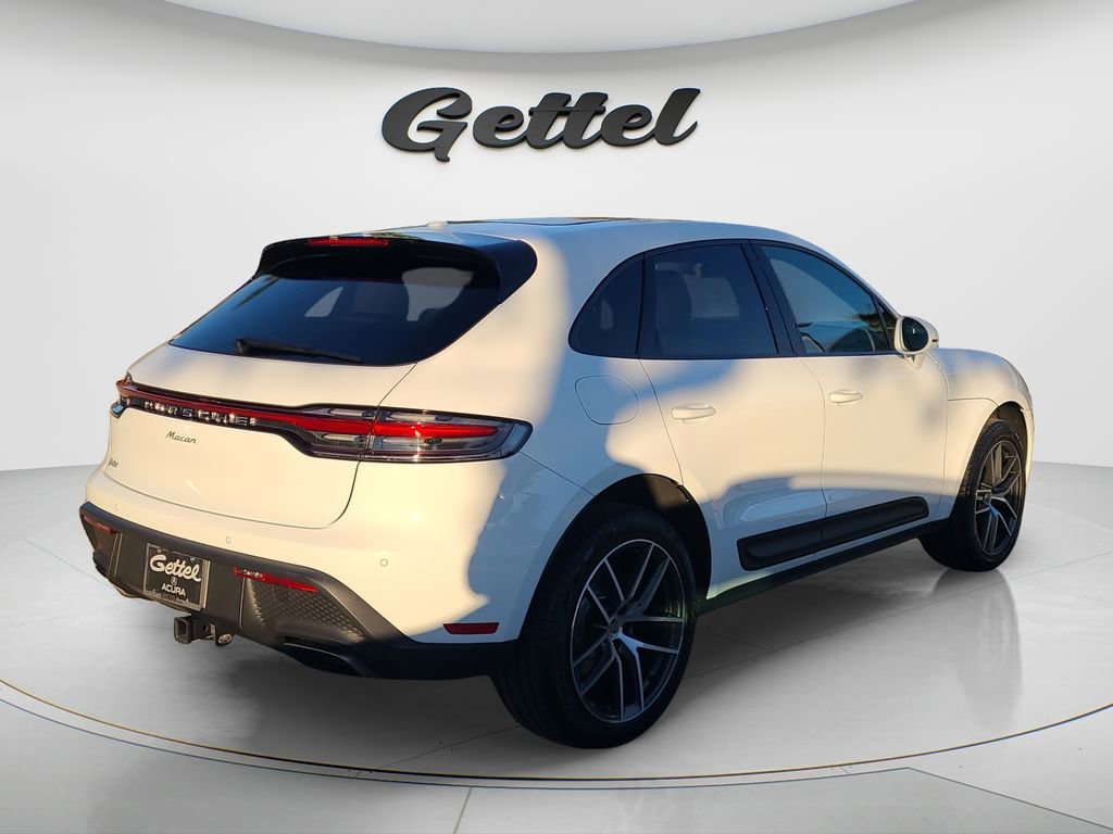 Used 2025 Porsche Macan image 4