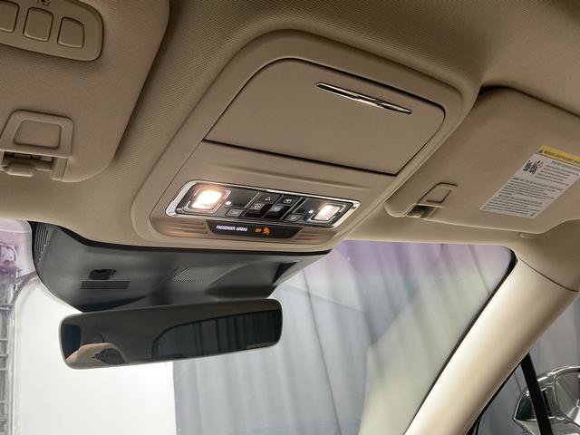 Used 2020 Lincoln Corsair AWD w/ Premium Package image 23