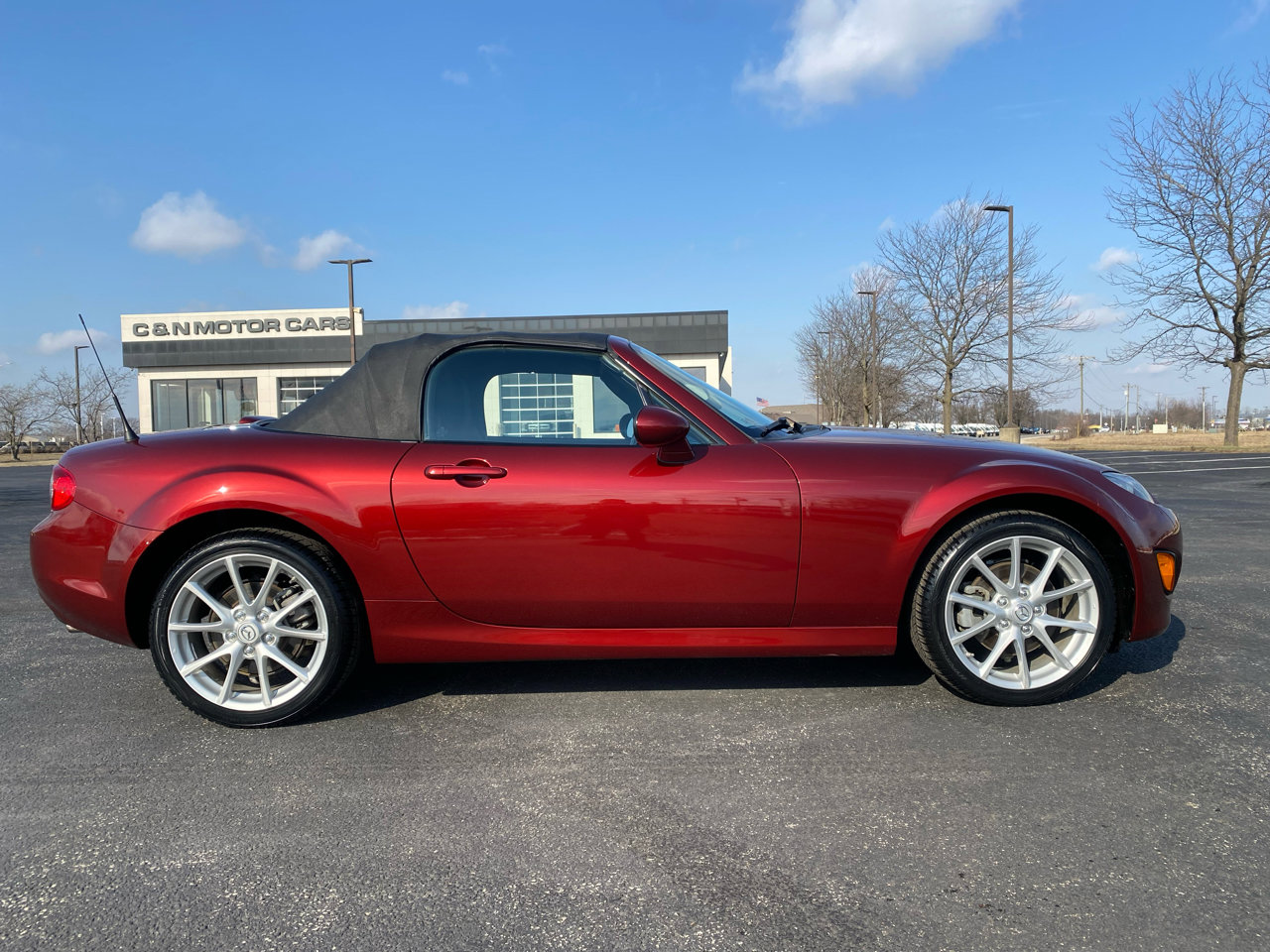 Used 2009 MAZDA MX-5 Miata Touring image 8