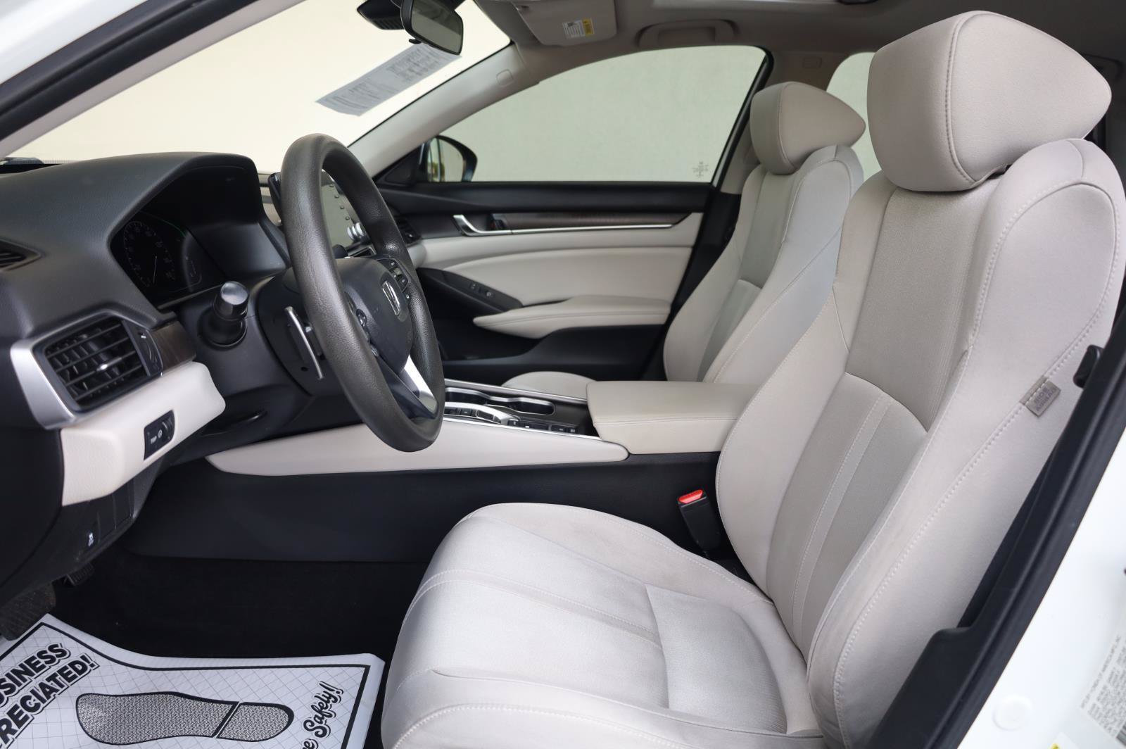 Used 2019 Honda Accord EX image 17