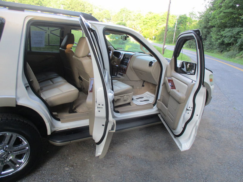 Used 2009 Ford Explorer Eddie Bauer AWD/4WD image 13