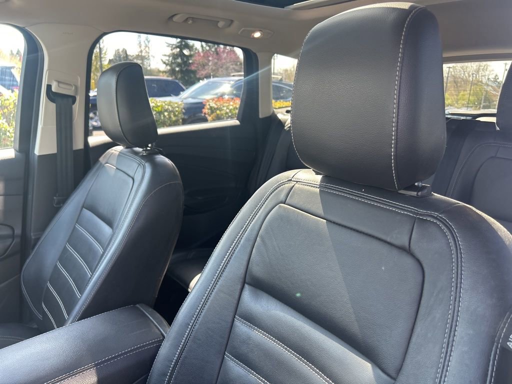 Used 2018 Ford Escape Titanium w/ Ford Safe & Smart Package image 6