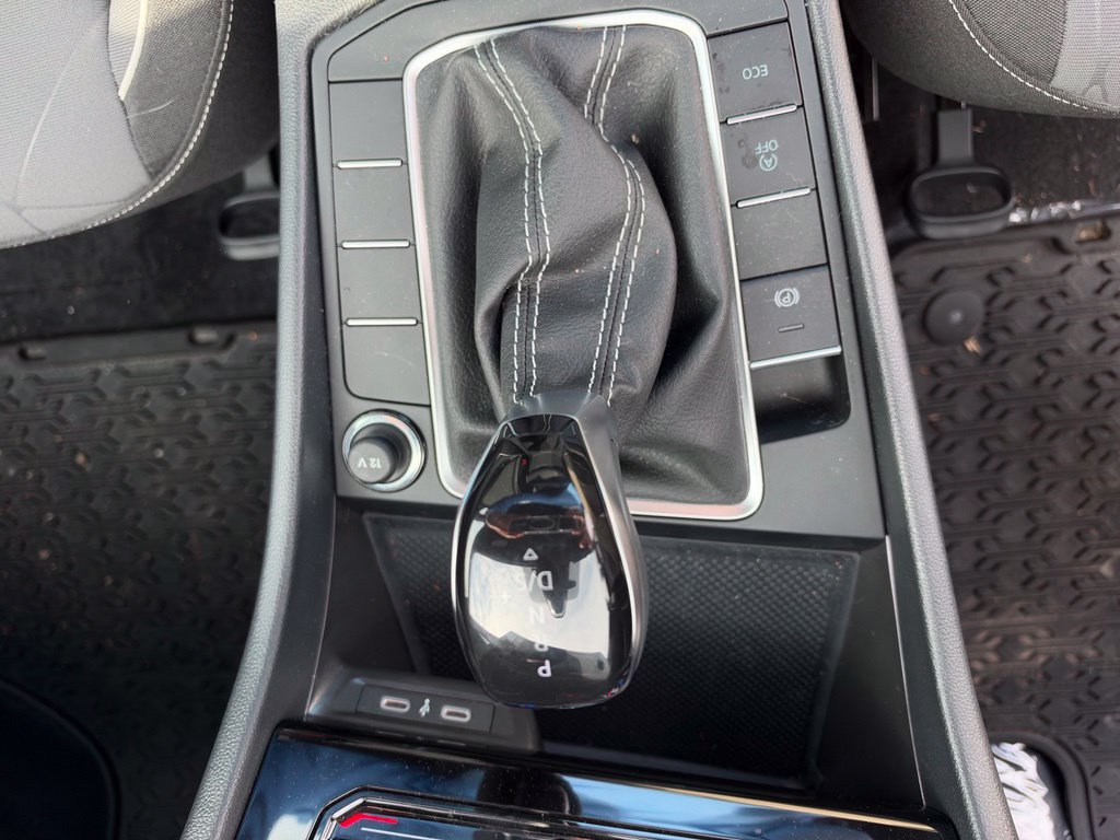 Used 2026 Volkswagen Jetta Sport FWD image 16