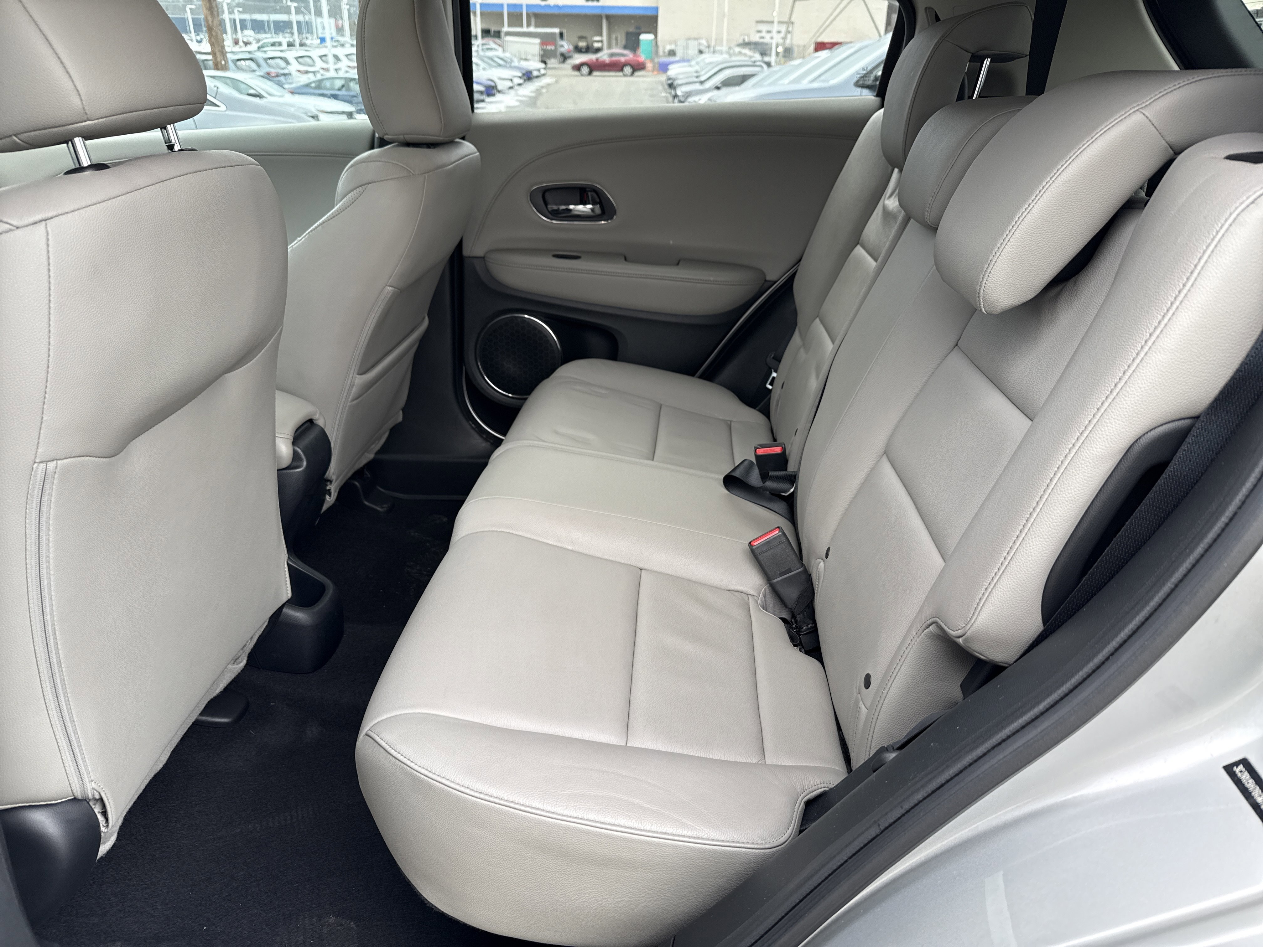 Used 2016 Honda HR-V EX-L image 31