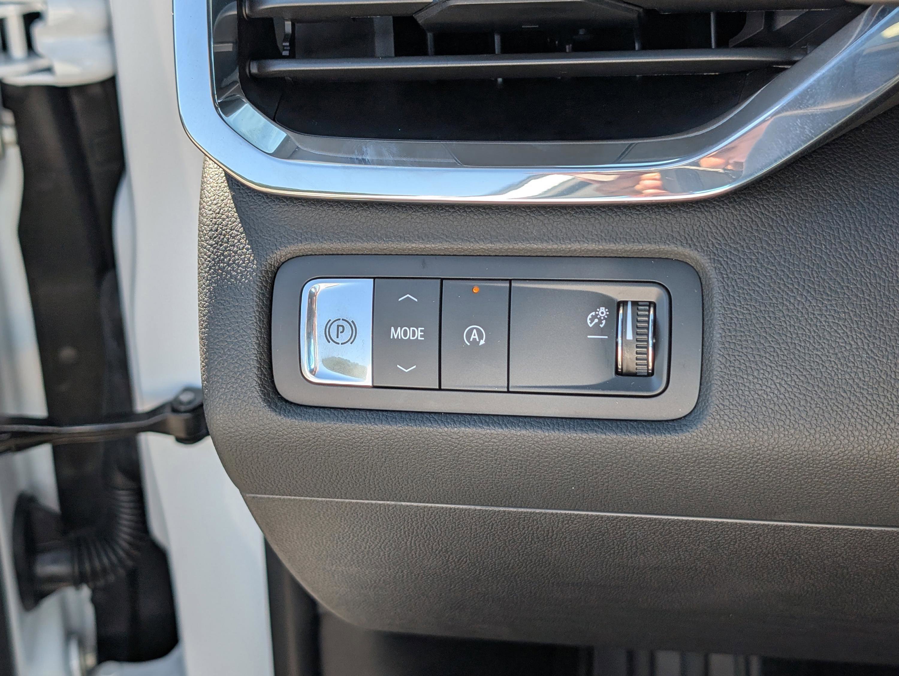 New 2026 GMC Acadia Elevation image 18