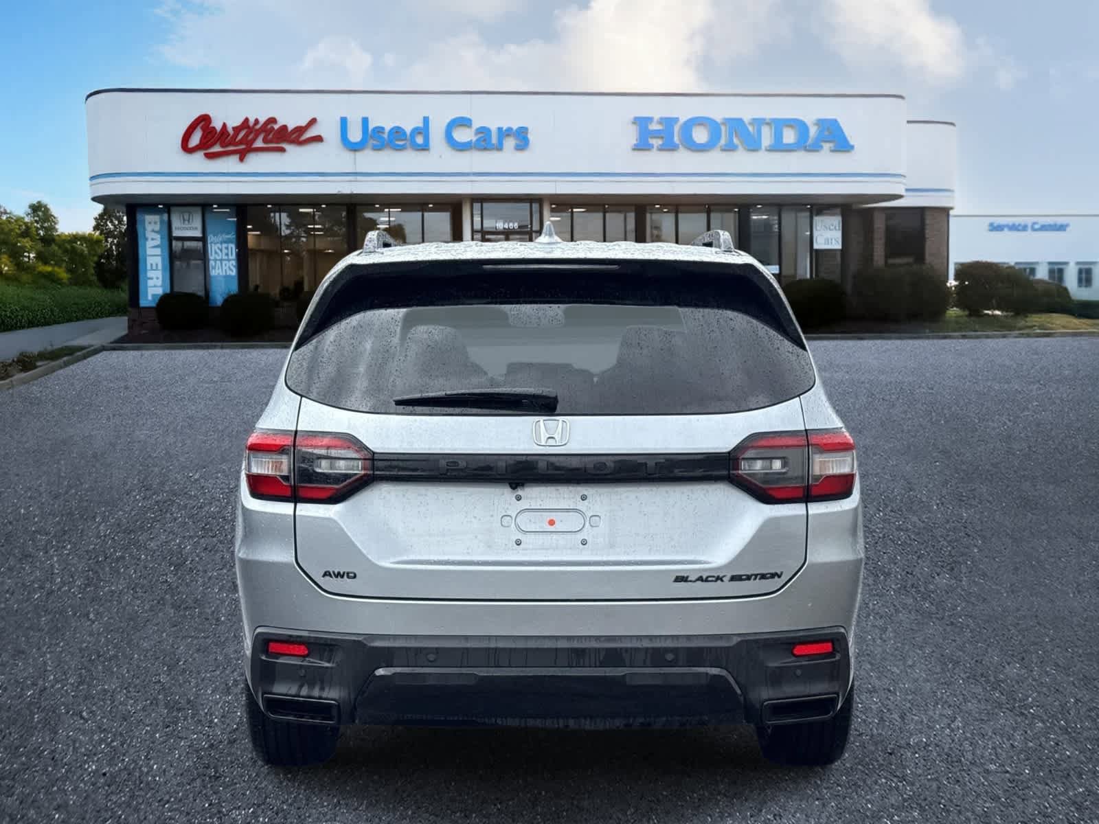 Used 2026 Honda Pilot Black Edition image 4