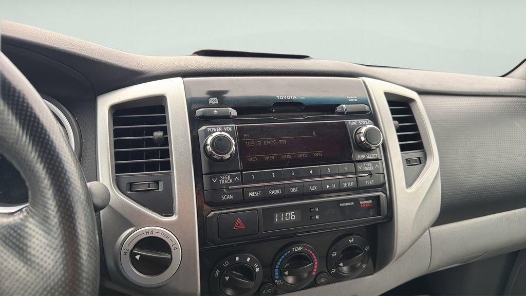 Used 2012 Toyota Tacoma 4x4 Double Cab w/ SR5 Pkg image 27