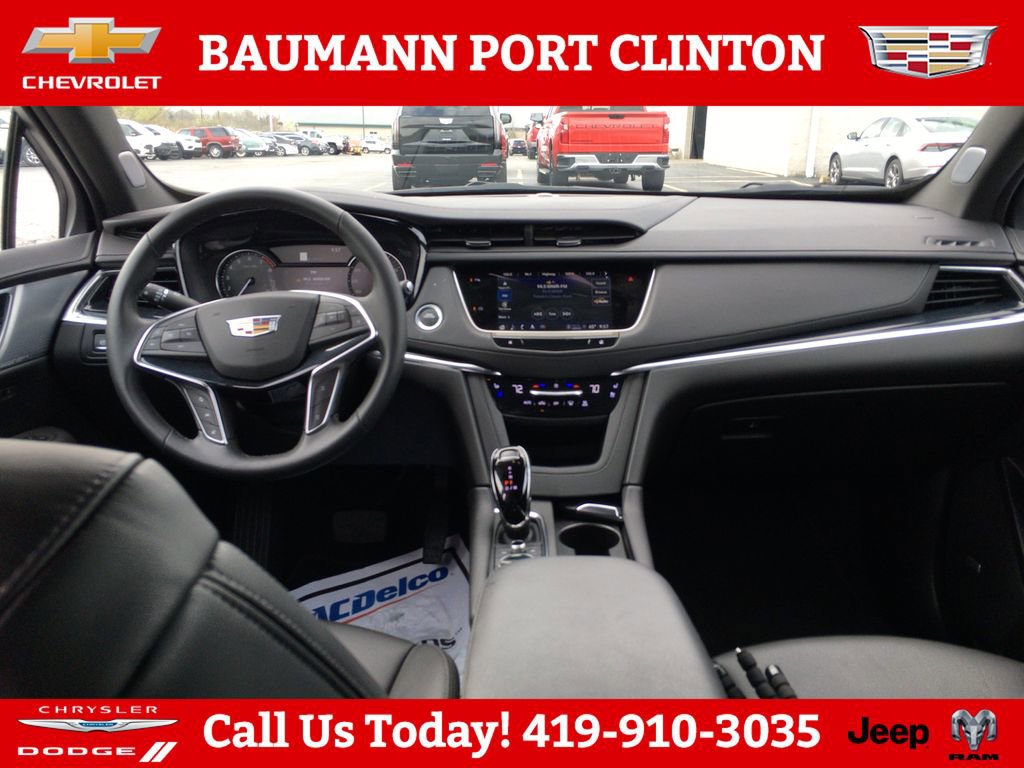 Used 2025 Cadillac XT5 Premium Luxury AWD/4WD image 17
