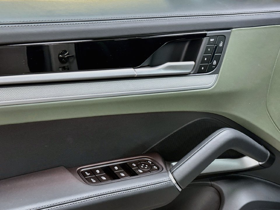 New 2026 Porsche Cayenne AWD/4WD image 20