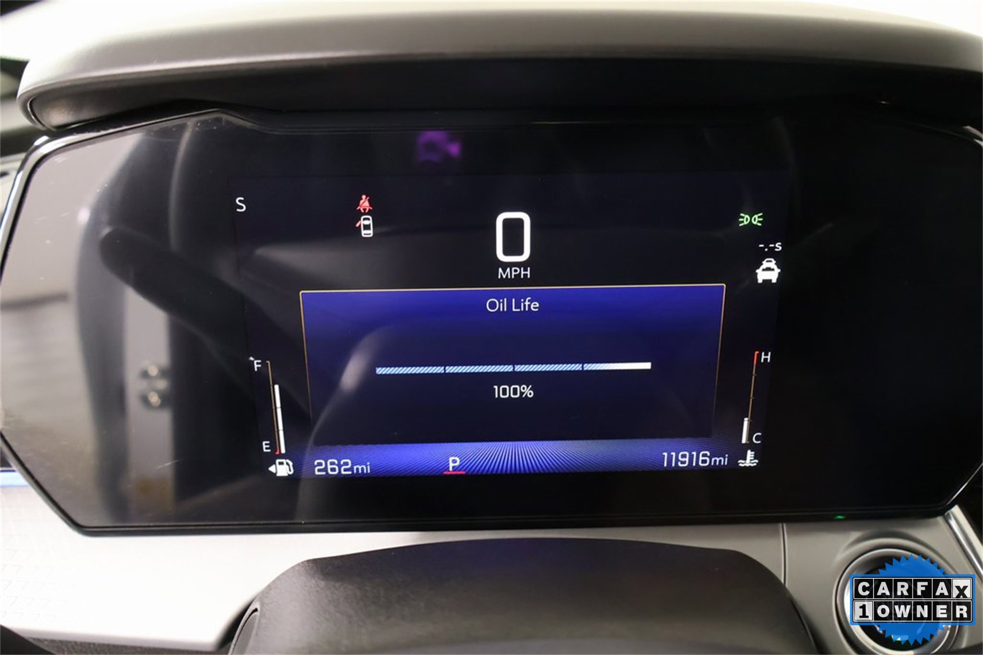 Used 2025 Chevrolet Trax LT w/ LT Convenience Package image 4