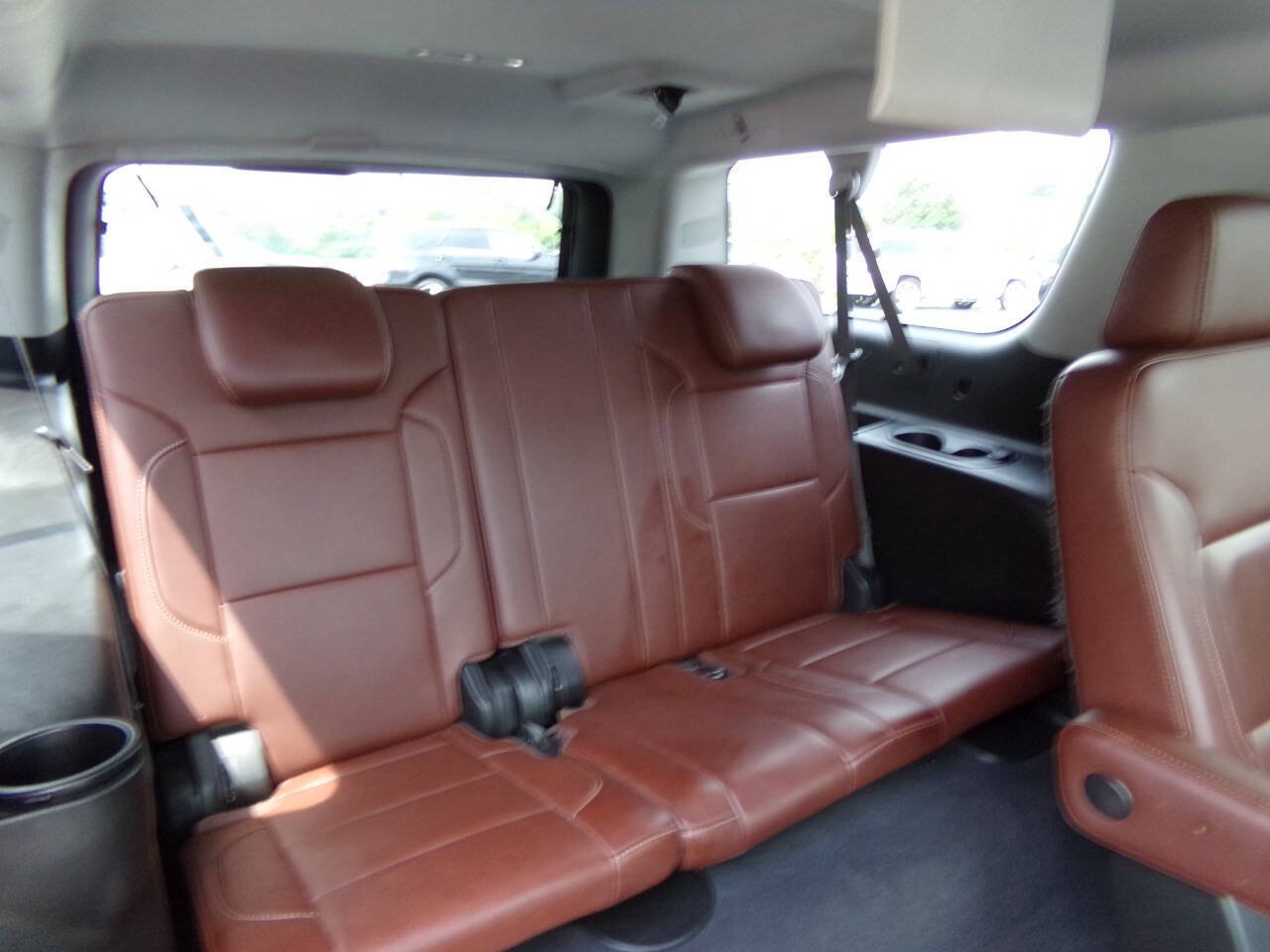 Used 2019 Chevrolet Suburban Premier w/ Premier Plus Edition AWD/4WD image 29