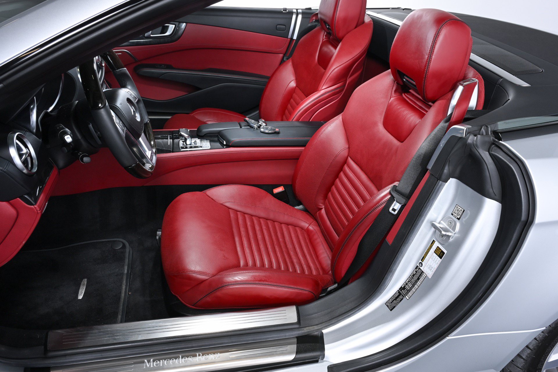 Used 2014 Mercedes-Benz SL 550 image 6