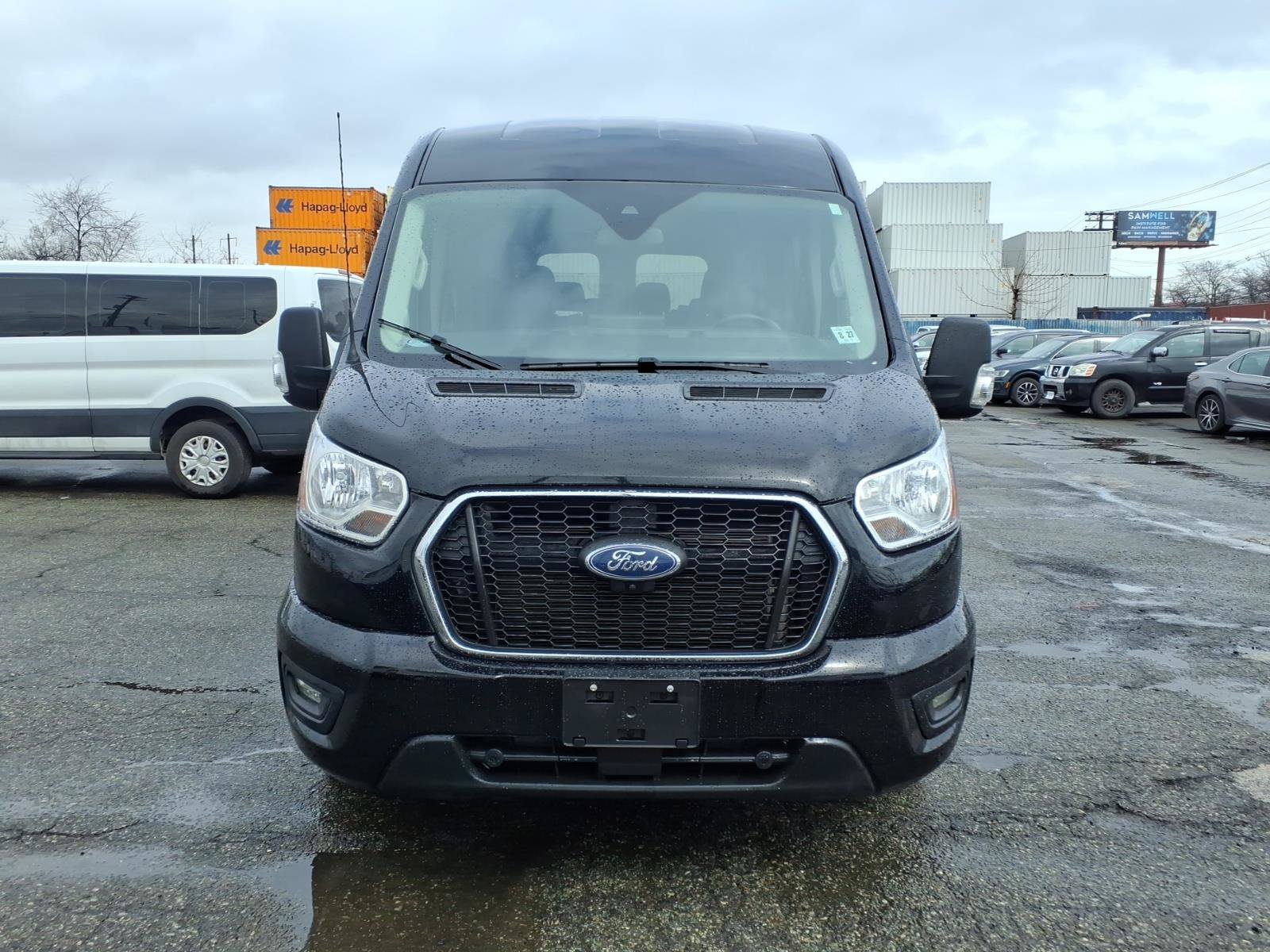 Used 2022 Ford Transit 350 XLT RWD image 2