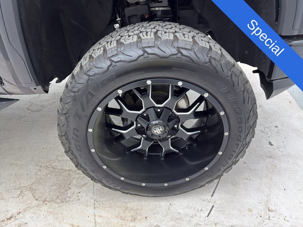 Used 2024 GMC Sierra 1500 Elevation image 12