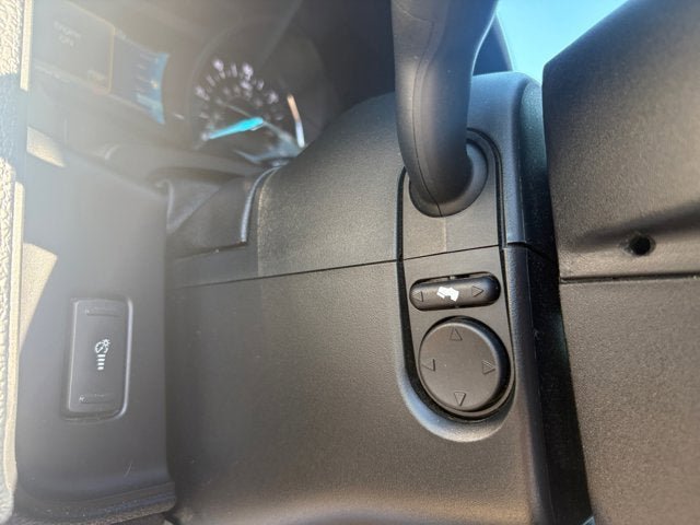 Used 2017 Ford Expedition Limited w/ Equipment Group 301A AWD/4WD image 16