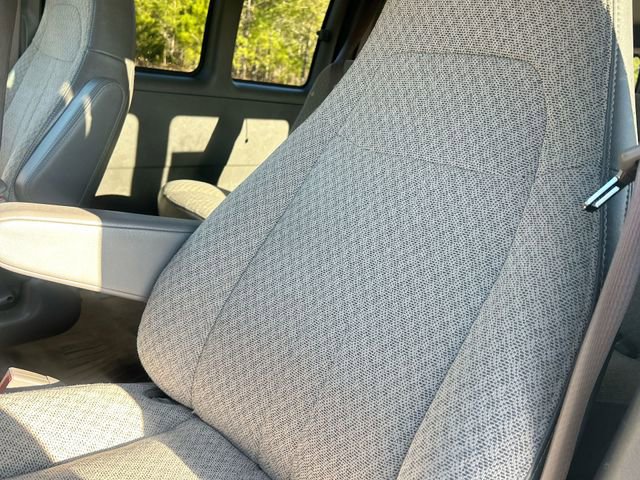 Used 2023 Chevrolet Express 3500 LS image 15