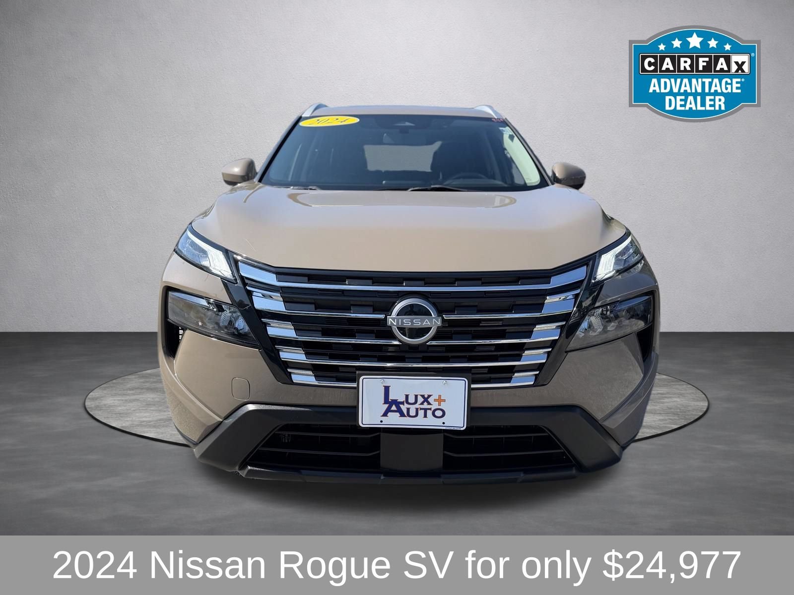 Used 2024 Nissan Rogue SV w/ SV Premium Package AWD/4WD image 10