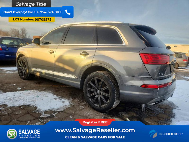 Used 2017 Audi Q7 3.0T Prestige image 3