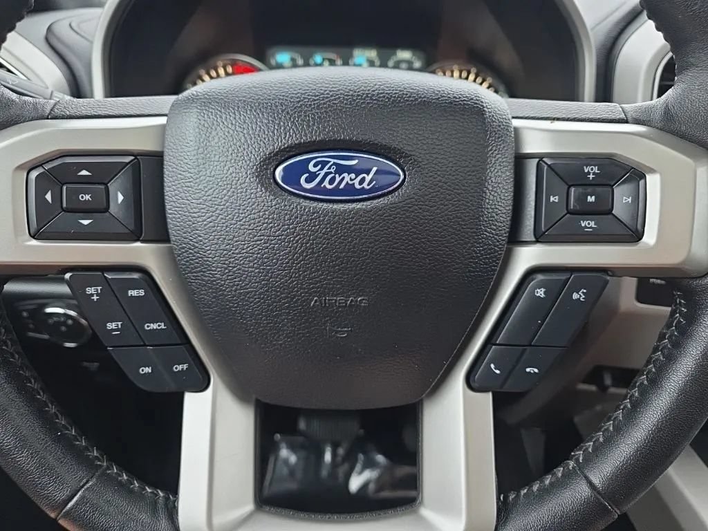 Used 2020 Ford F150 Lariat w/ Equipment Group 502A Luxury AWD/4WD image 22