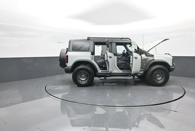 Certified 2024 Ford Bronco Everglades image 35