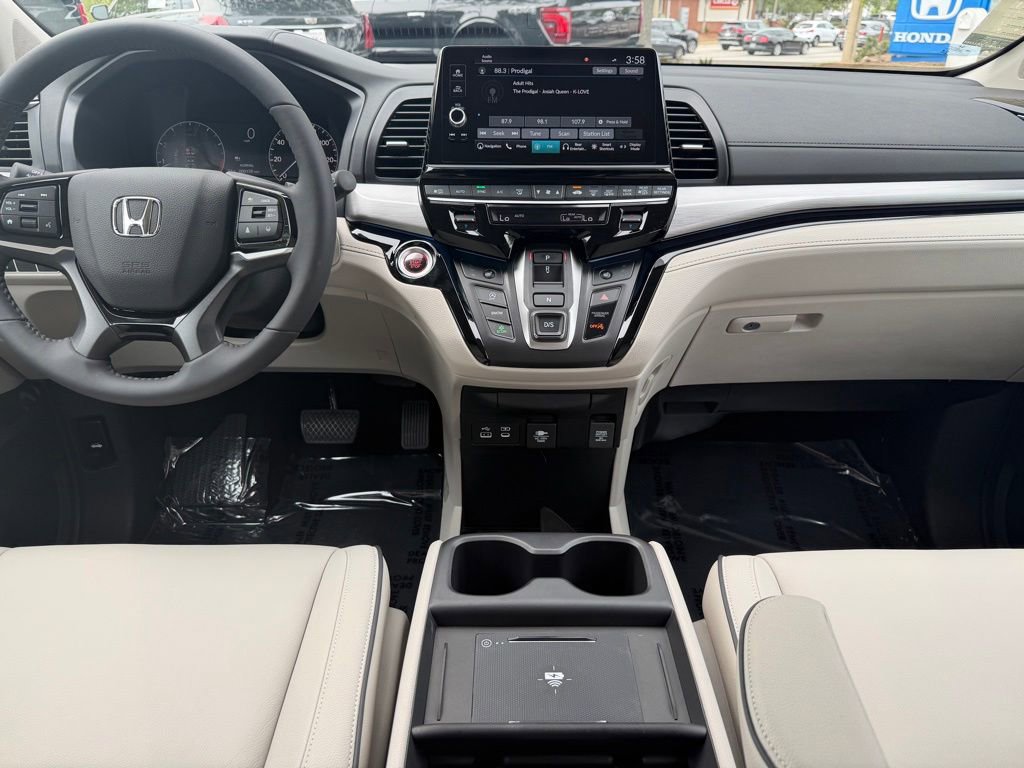 Certified 2026 Honda Odyssey Touring image 10