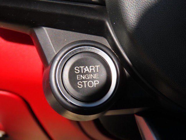 Used 2020 Alfa Romeo Giulia Sport w/ Quick Order Package 22K Sport image 26