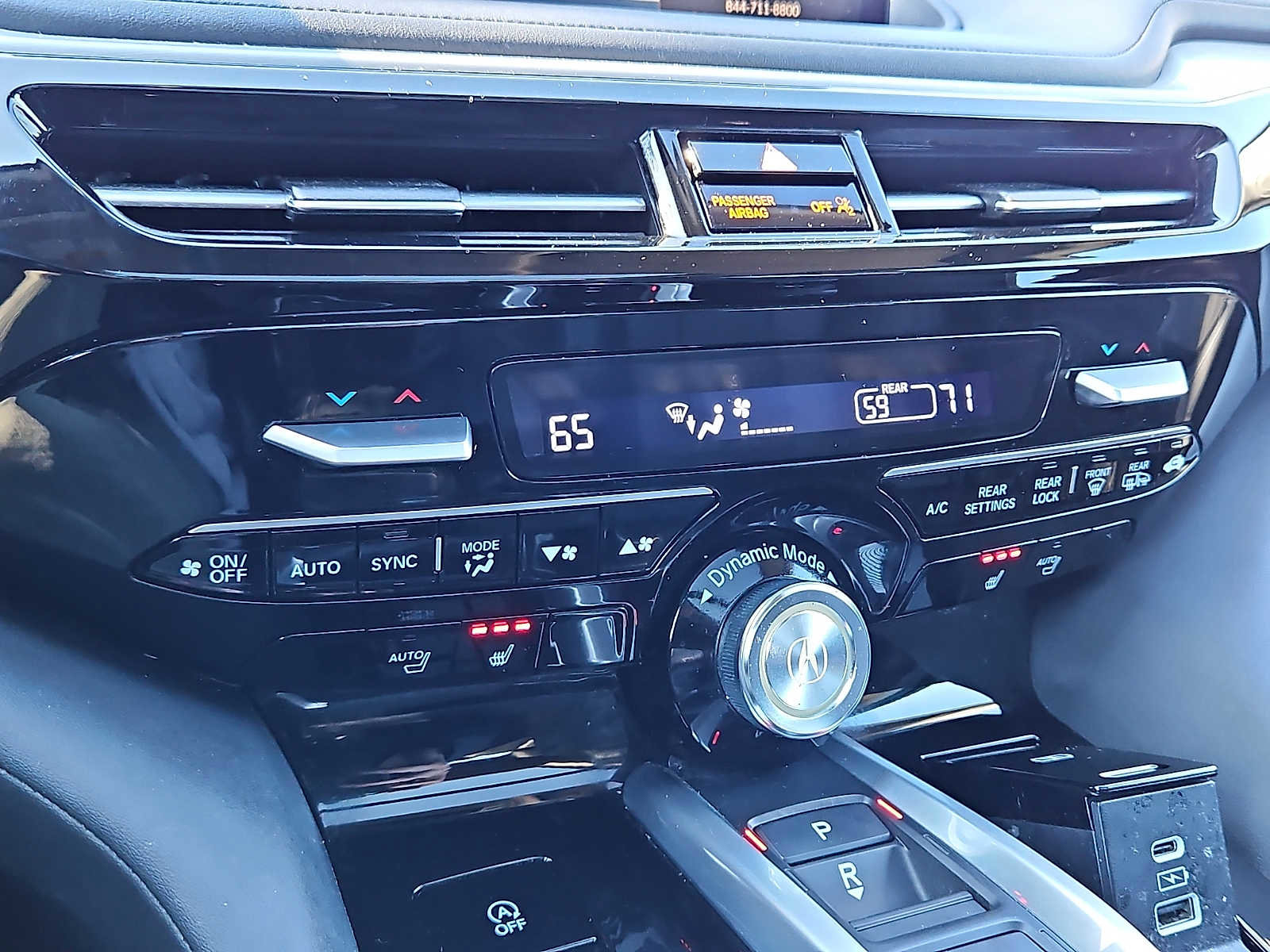 Used 2023 Acura MDX SH-AWD w/ Technology Package image 18