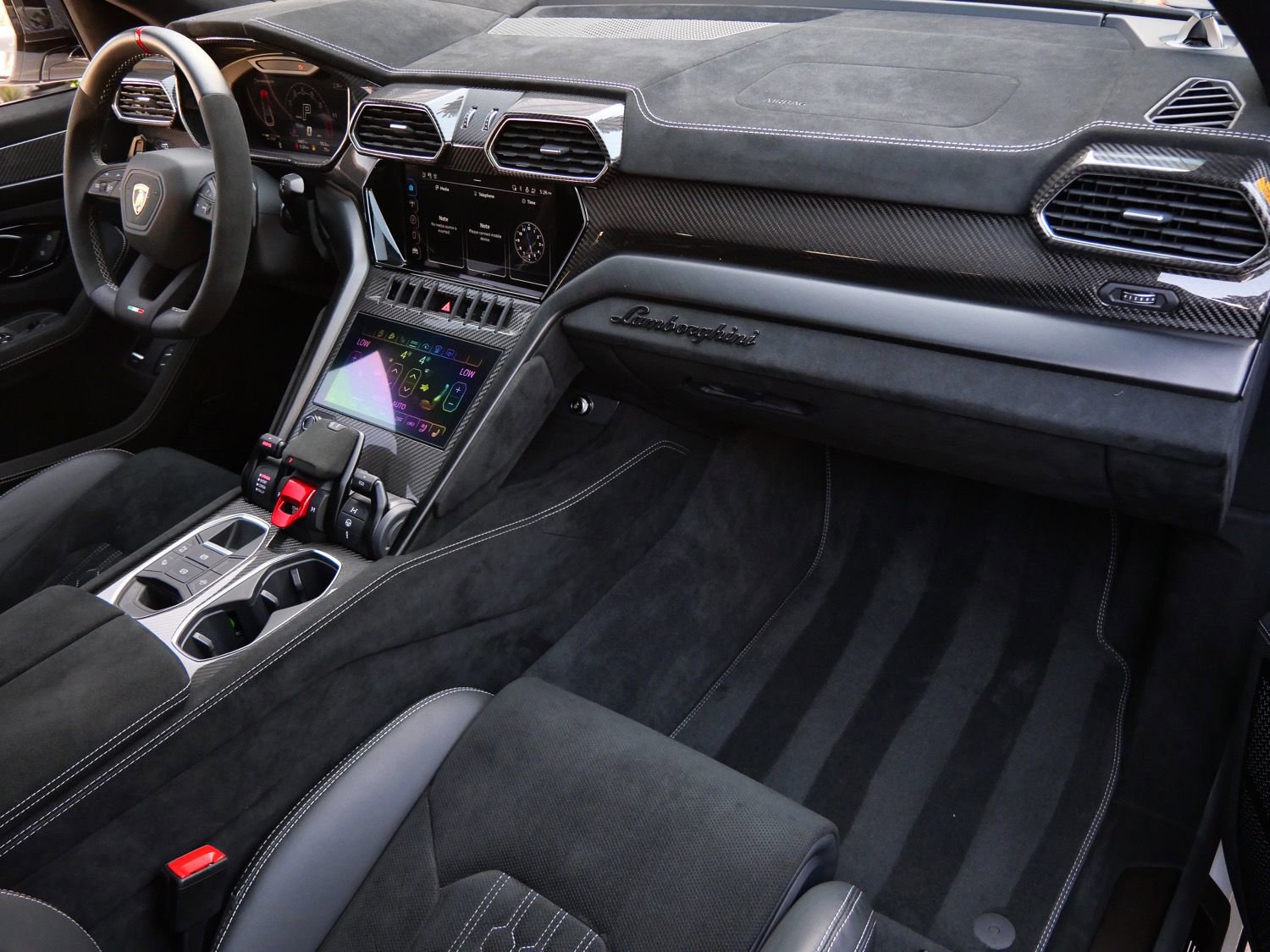 Used 2024 Lamborghini Urus Performante image 40