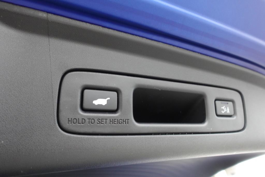 Certified 2025 Acura ADX A-Spec image 30