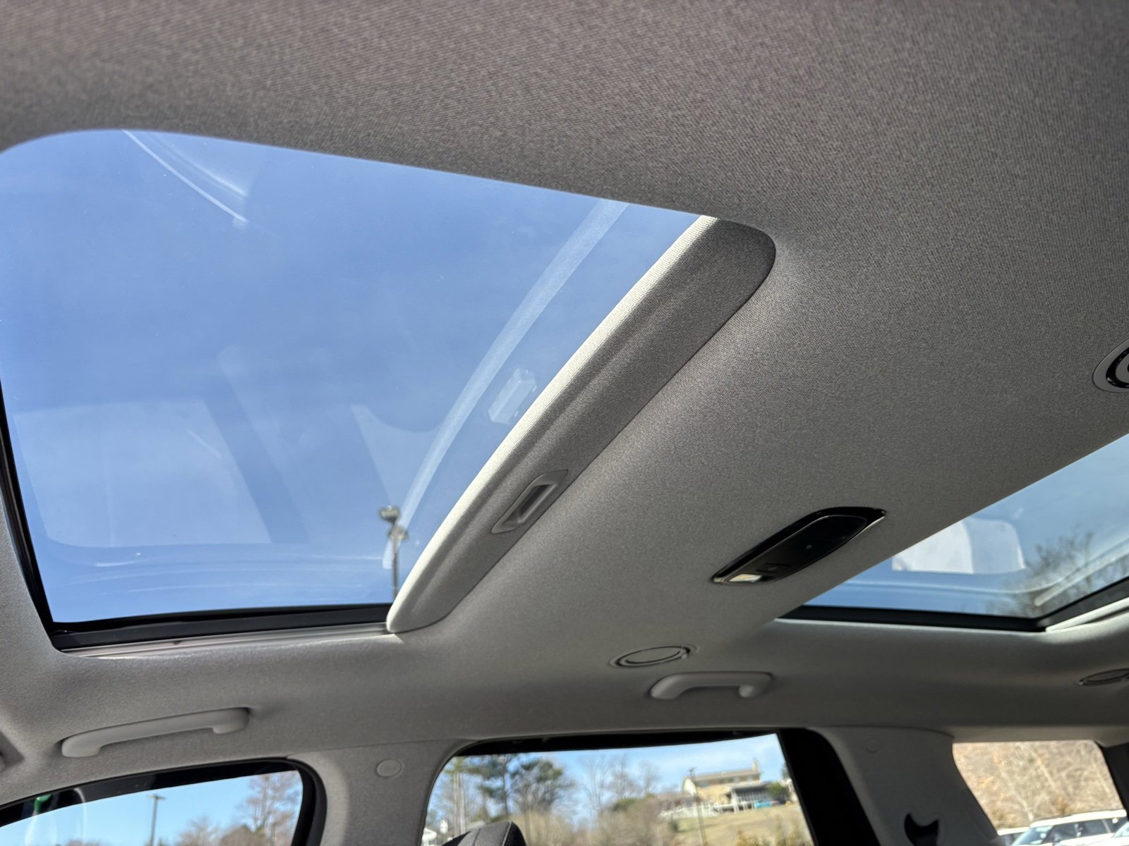 Used 2024 Hyundai Palisade Limited image 11