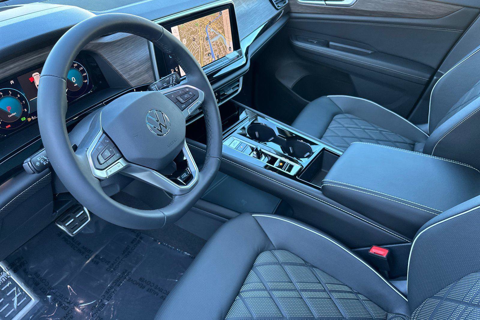 New 2026 Volkswagen Atlas SEL Premium R-Line image 9