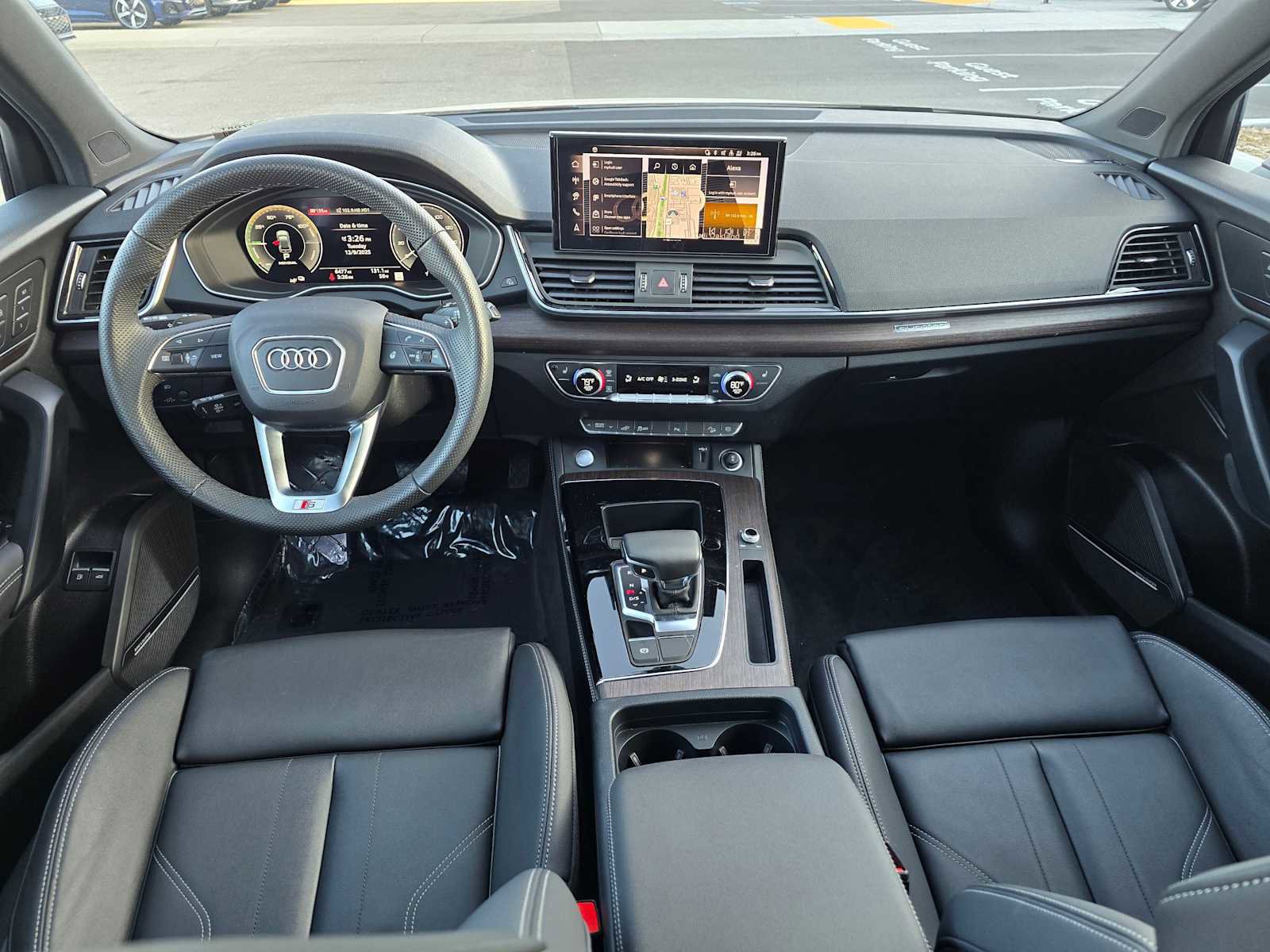 Certified 2025 Audi Q5 e Premium Plus w/ Premium Plus Package image 20