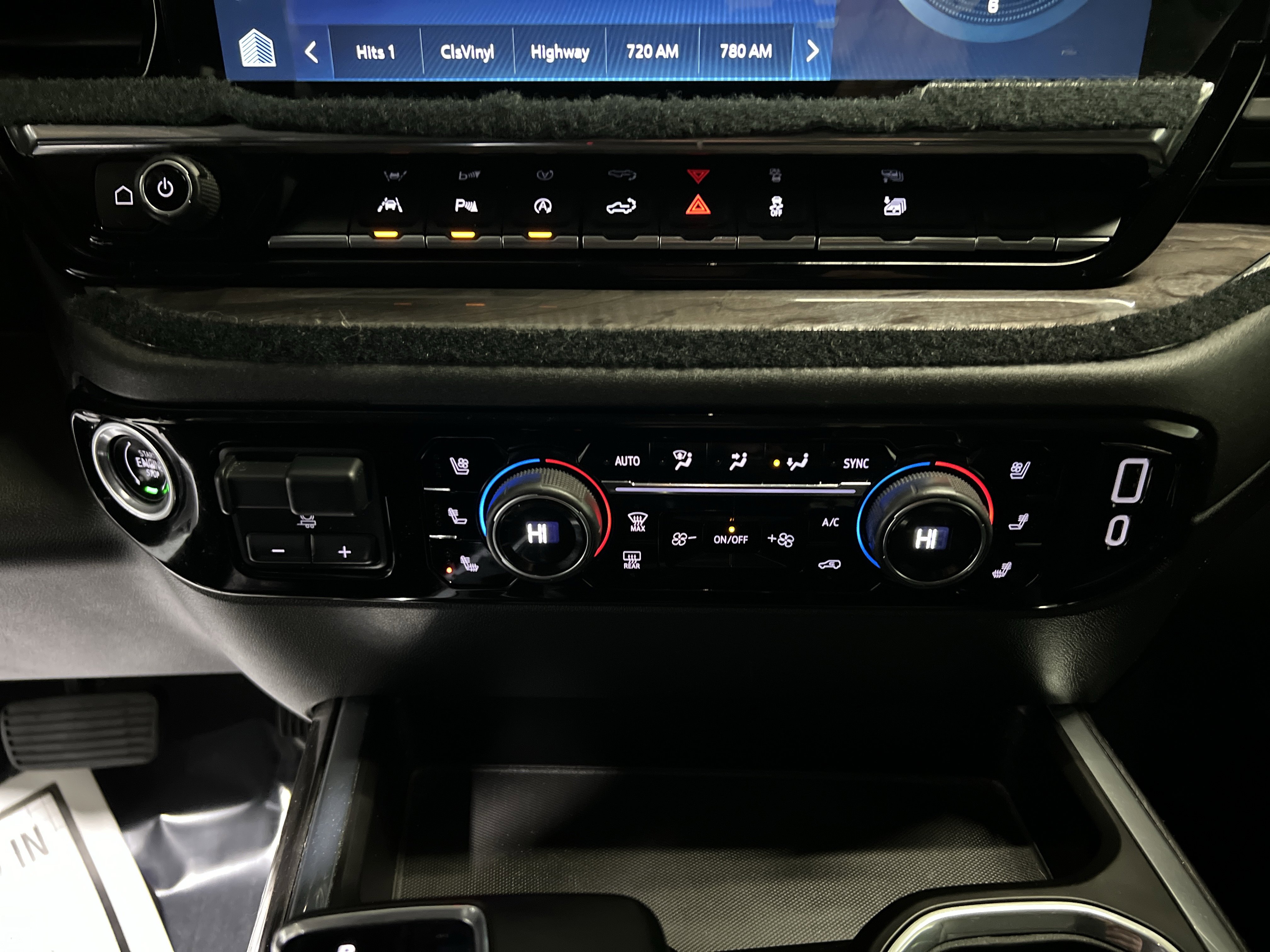 Used 2023 Chevrolet Silverado 1500 LTZ w/ LTZ Premium Package image 21