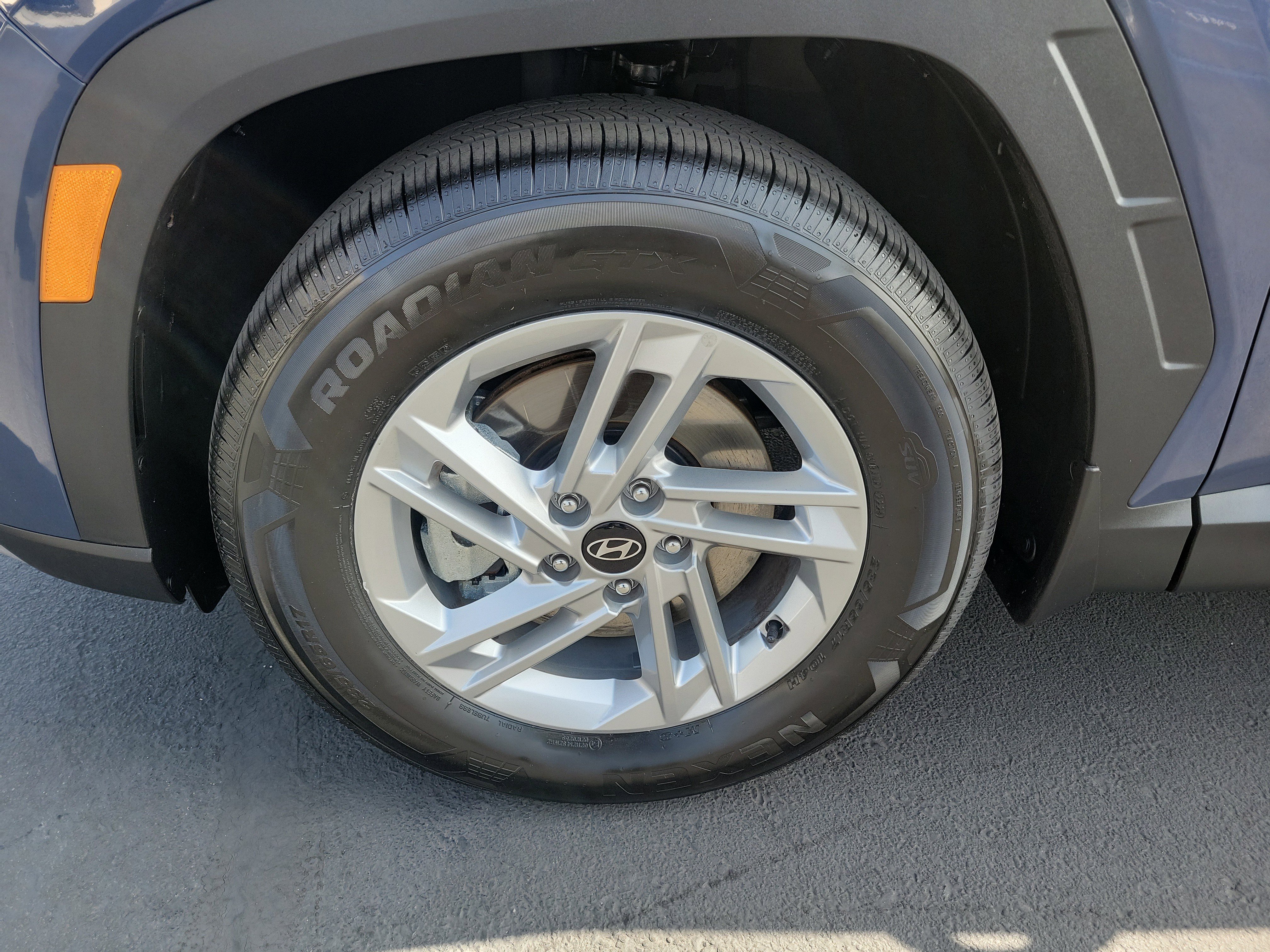 Certified 2025 Hyundai Tucson SE FWD image 31