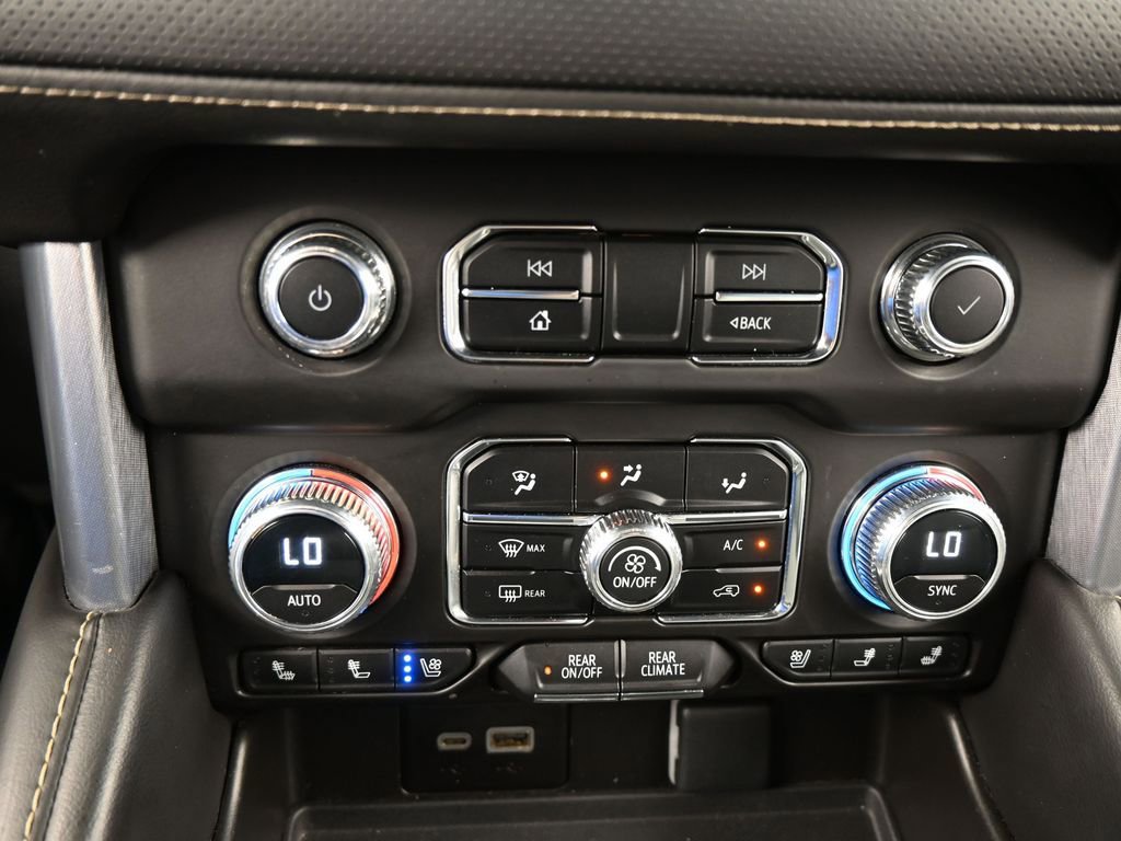 Used 2023 GMC Yukon SLT image 25