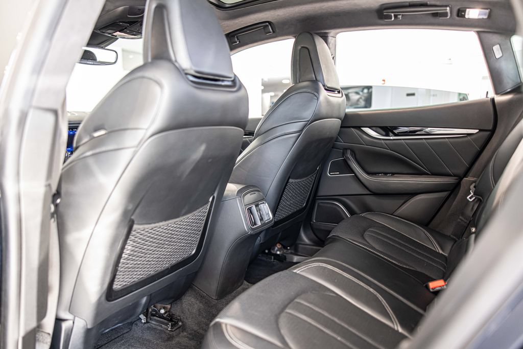 Used 2019 Maserati Levante S GranSport AWD/4WD image 37