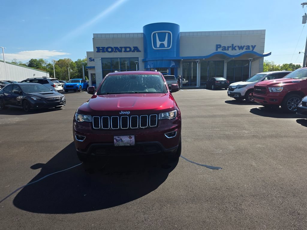 Used 2020 Jeep Grand Cherokee Laredo AWD/4WD image 7