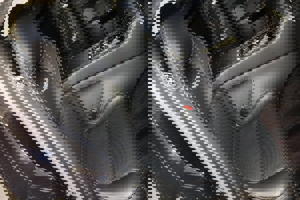 Used 2016 Aston Martin Rapide S image 27