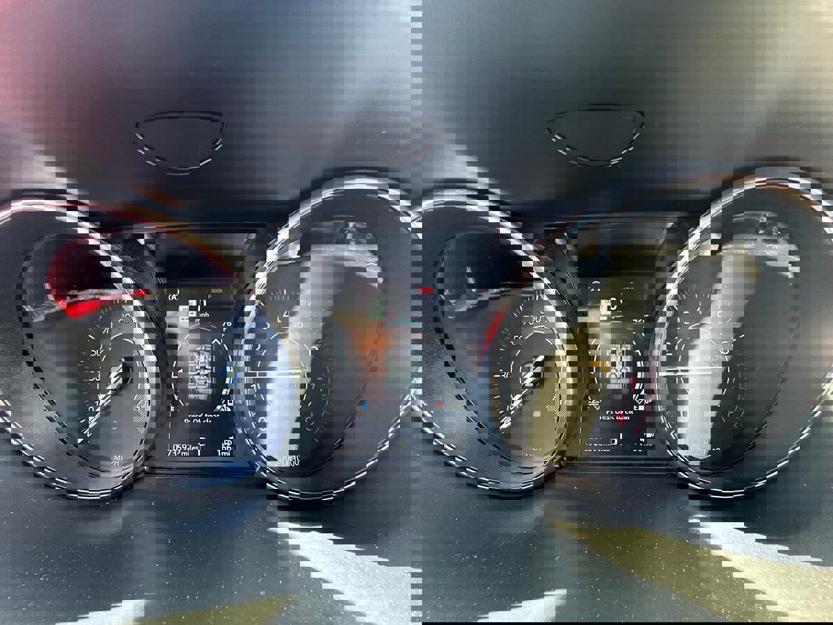 Used 2019 Jaguar E-PACE R-Dynamic SE image 31