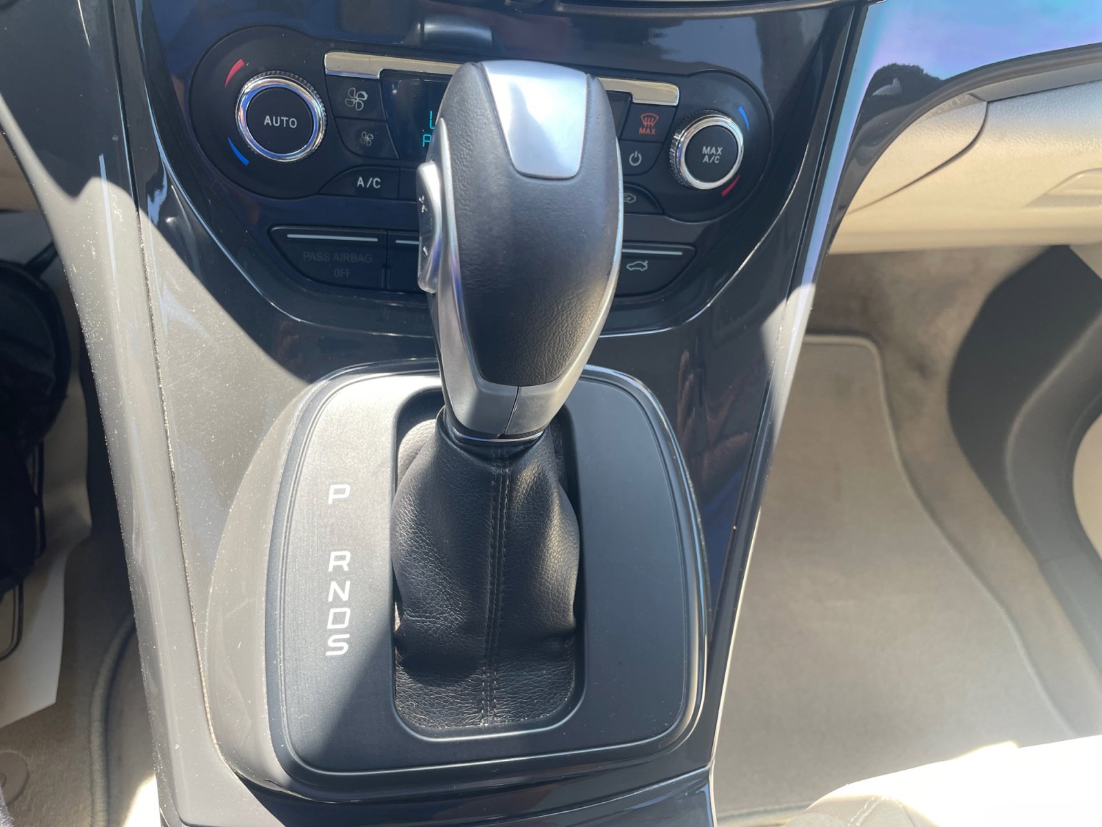 Used 2014 Ford Escape Titanium FWD image 23