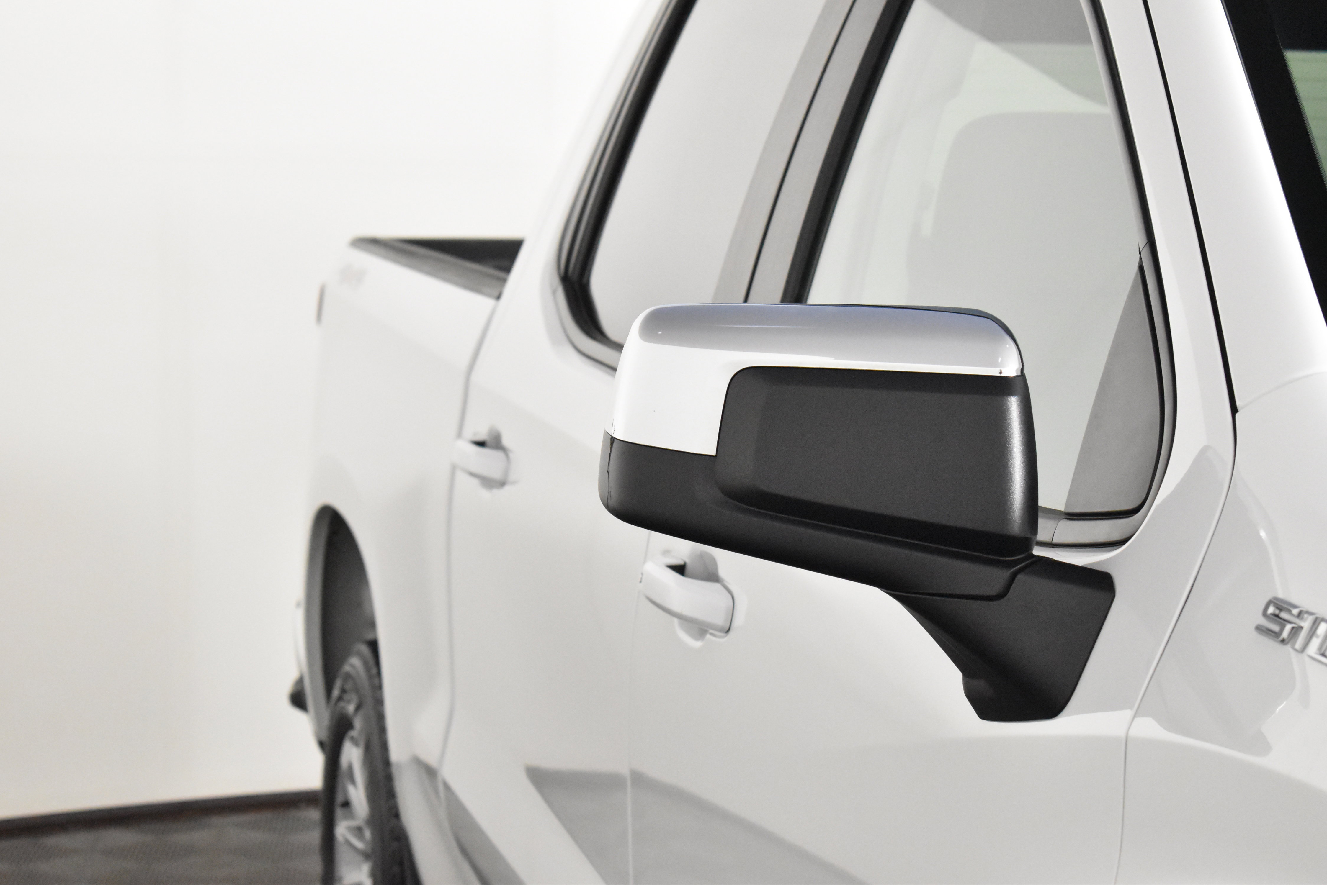 Used 2025 Chevrolet Silverado 1500 LT image 14