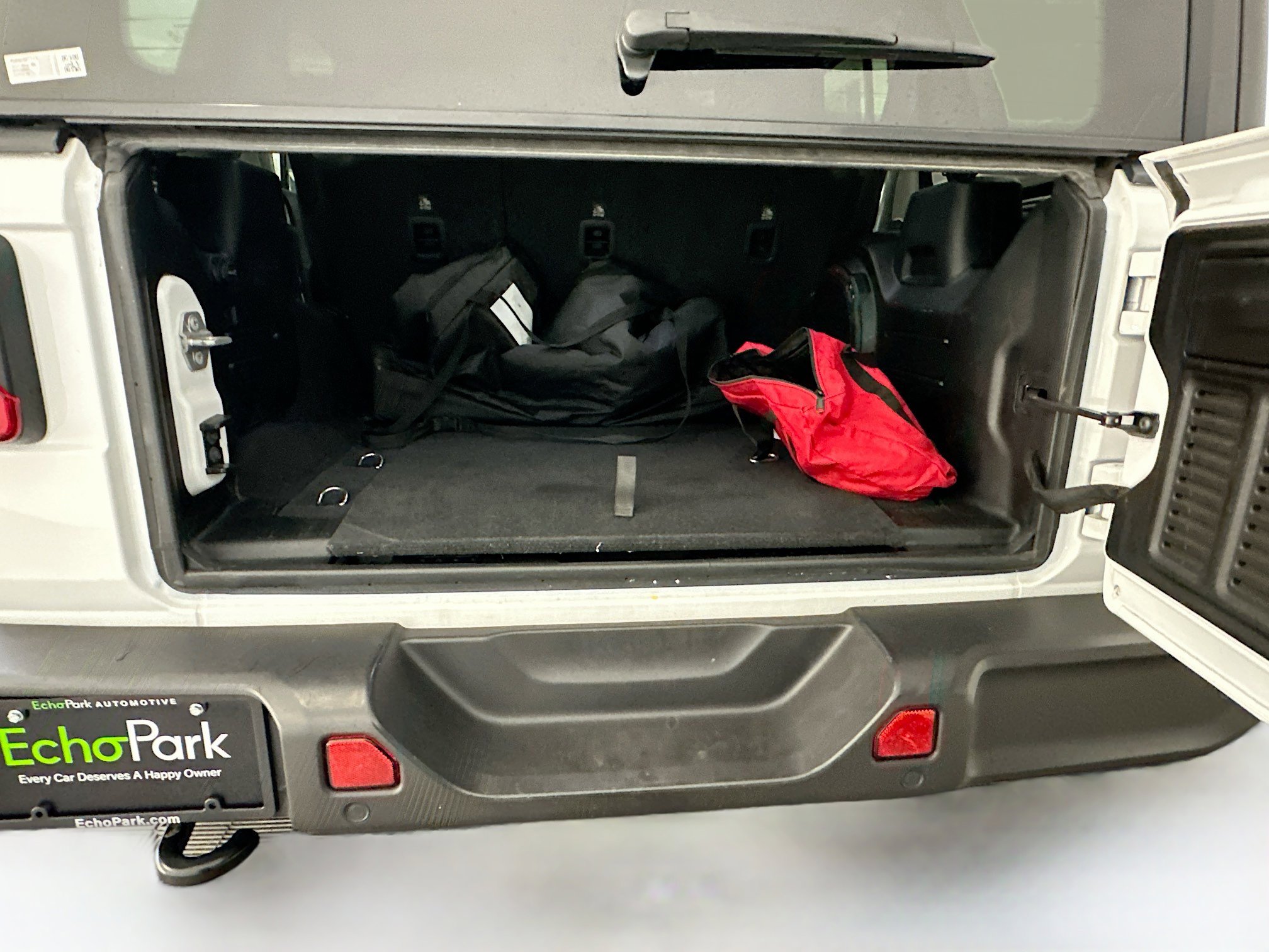 Used 2021 Jeep Wrangler Unlimited Sahara image 30