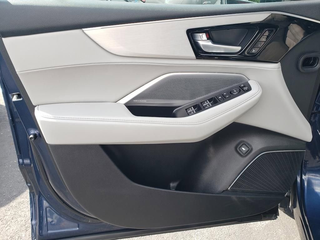 Certified 2025 Acura MDX SH-AWD w/ Technology Package image 19