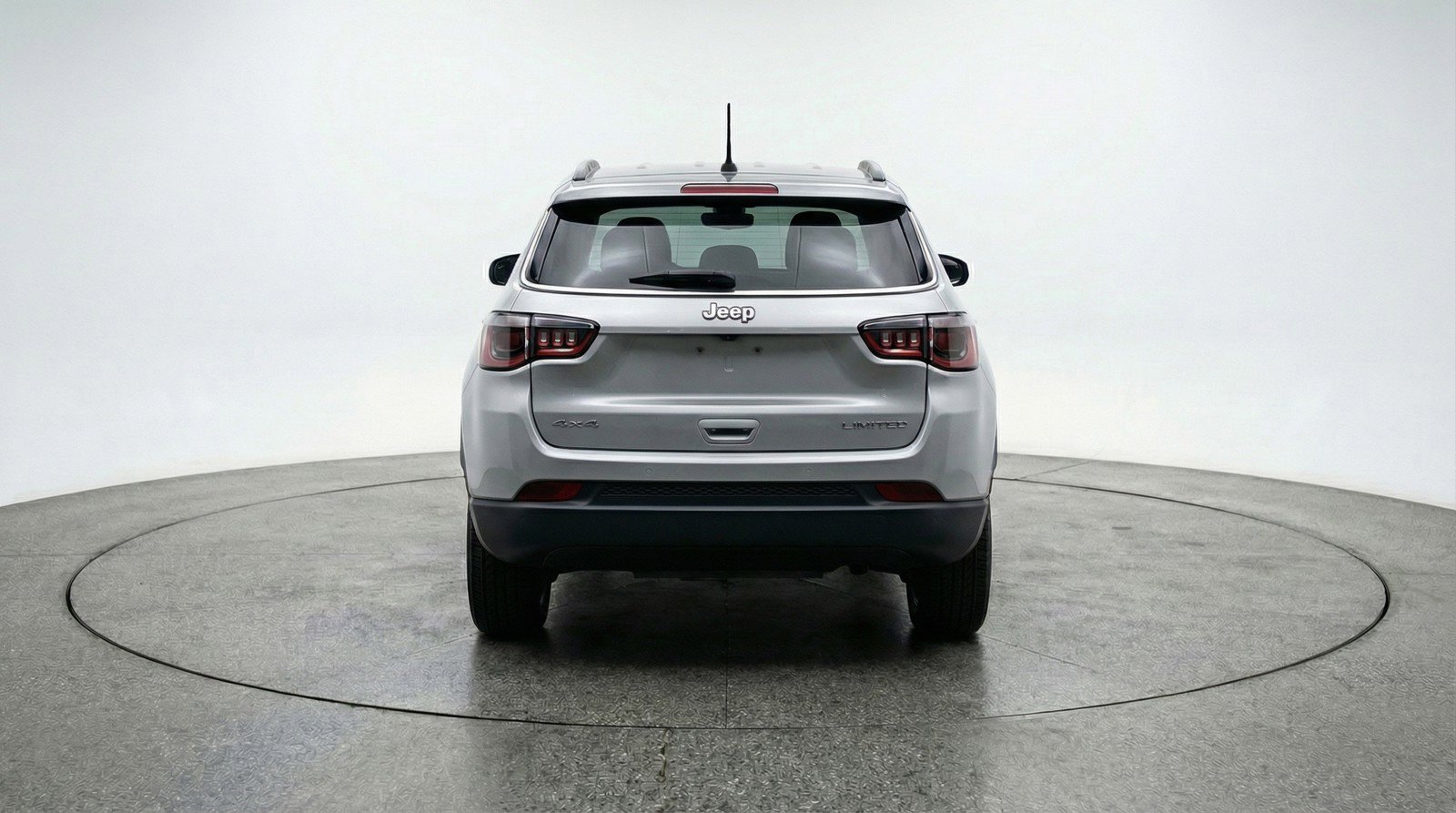 Used 2025 Jeep Compass Latitude image 7