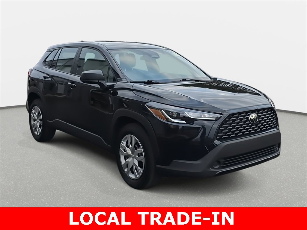 Used 2025 Toyota Corolla Cross L image 3