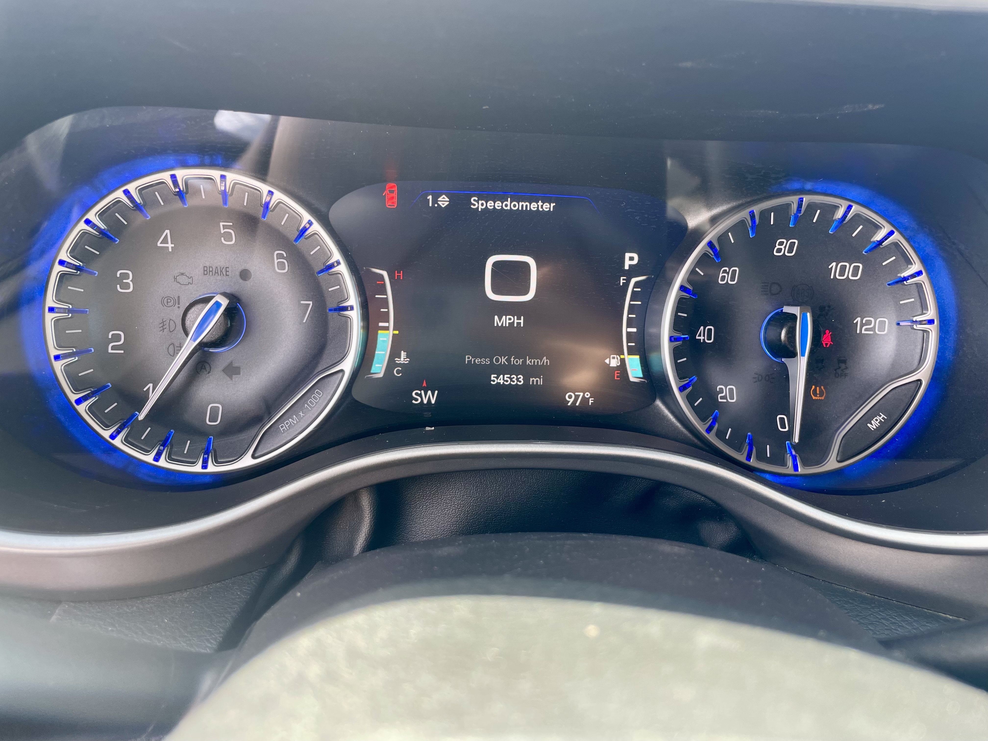 Used 2025 Chrysler Pacifica Select FWD image 16