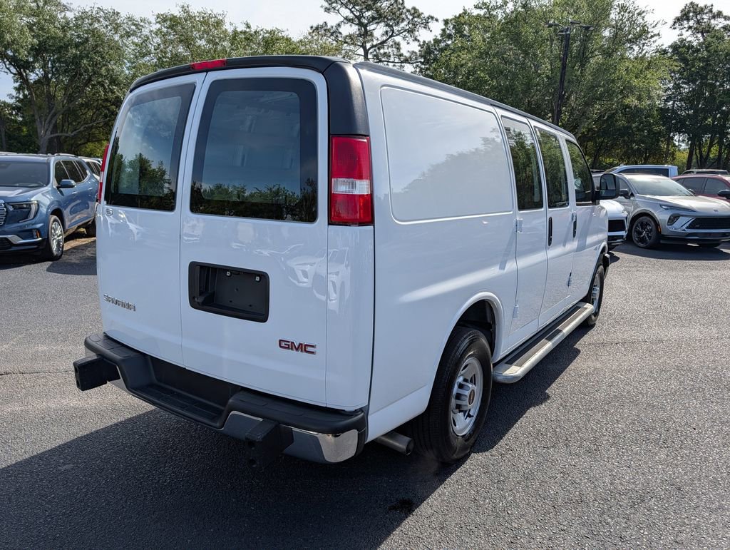 Used 2024 GMC Savana 2500 w/ Driver Convenience Package RWD image 4