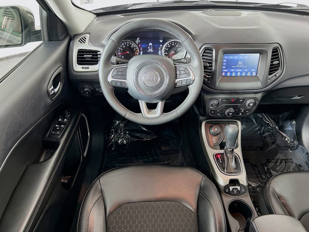 Used 2017 Jeep Compass Latitude w/ Popular Equipment Group image 20